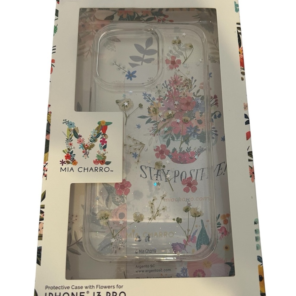 NWT Mia Charro Floral iPhone 13 Pro Case